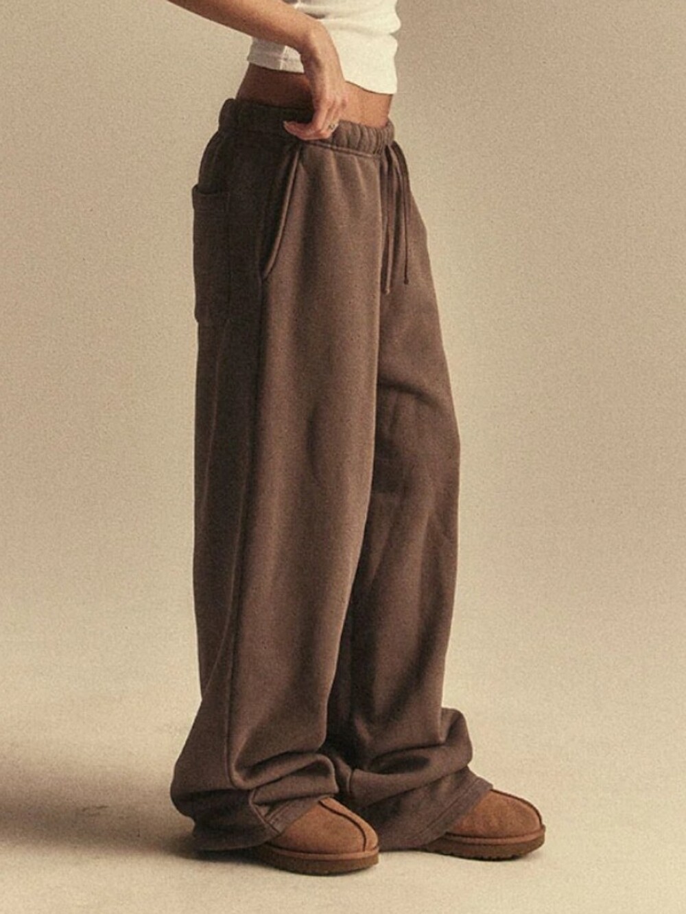 Elwood Core Straight Leg Sweatpants